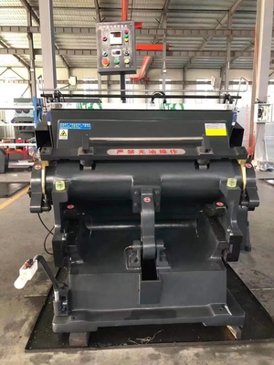 Semi Otomatis ML1400 Karton Mati Memotong Dan Mesin Kekusutan 1400 * 1000 mm