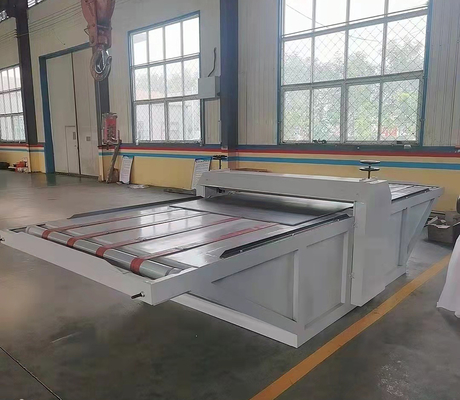 1600 Flatbed Press Karton Bergelombang Mesin Pemotong Mati Terkomputerisasi