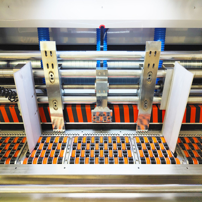 4 Warna Karton Bergelombang Mesin Cetak Flexo Dengan Slotting Die Cutting 250 pcs/min