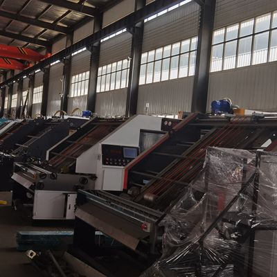 1300x1250mm Mesin Laminator Seruling Semi Otomatis Papan Kertas Bergelombang Satu Sisi