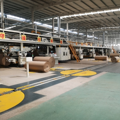 Kertas Karton Bergelombang Produksi Mesin Double Facer 60mx10mx4m