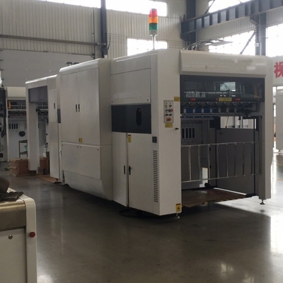 Memotong 1320-1520mm Die Cutting Machine Untuk Memotong 200-2000g Karton