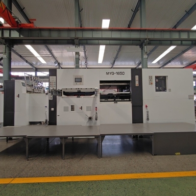 11kw Kontrol PLC Tepat Kecepatan Tinggi Min 8mm Corrugated Karton Die Cutting