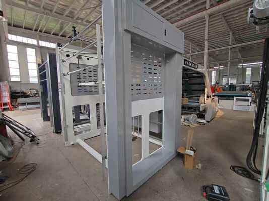 HL1600 Mesin Laminasi Flute Otomatis dengan 1600X1250mm Max. Ukuran Laminasi, 5500 lembar / jam Kecepatan, dan Kontrol Program PLC